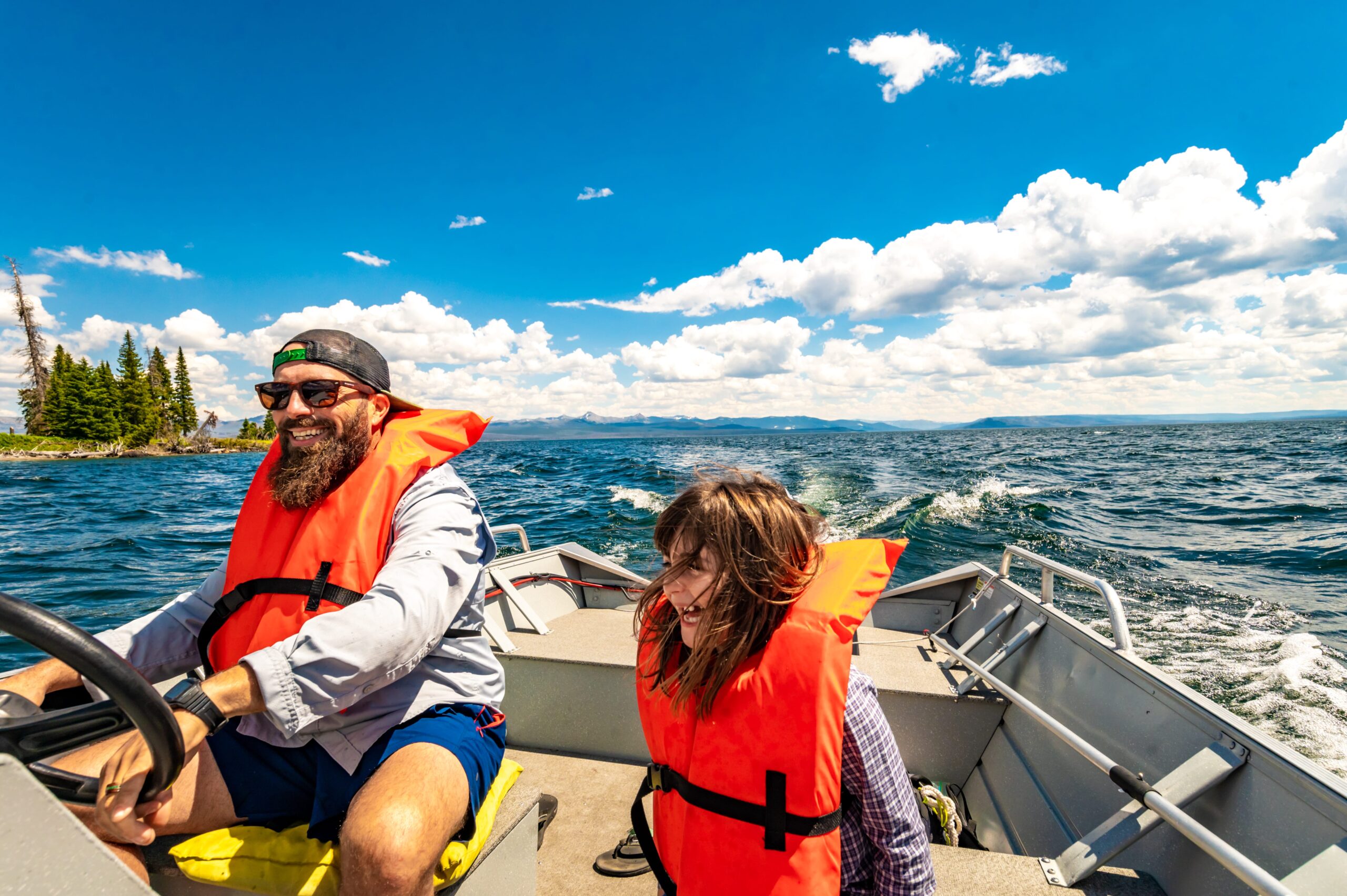 Sboating Beyond the Basics: A Practical Guide to Essential Boating Safety Gear ...